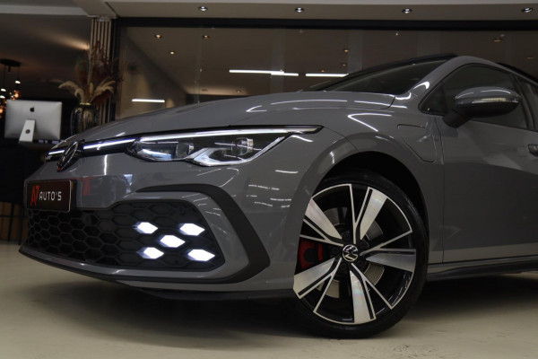 Volkswagen Golf 1.4 eHybrid GTE /PANO/IQLIGHT/CAM/CARPLAY/ACC/LANE ASSIST/VOL