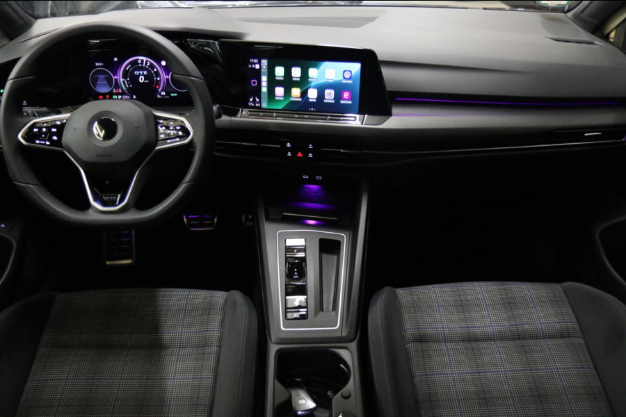 Volkswagen Golf 1.4 eHybrid GTE /PANO/IQLIGHT/CAM/CARPLAY/ACC/LANE ASSIST/VOL