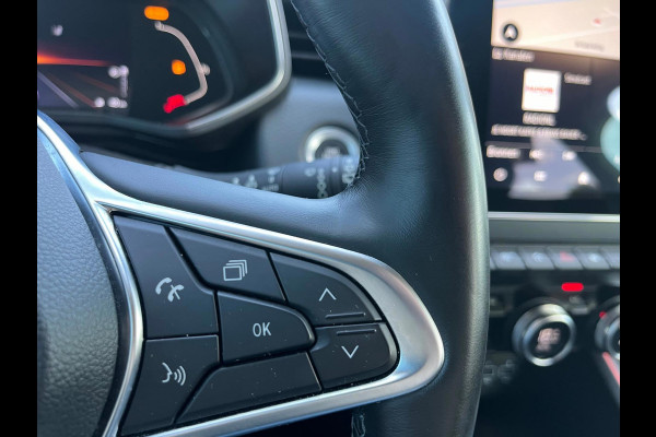 Renault Clio 1.0 TCe Intens - Automaat - Groot Navi - Climate - 360 Camera - Cruise