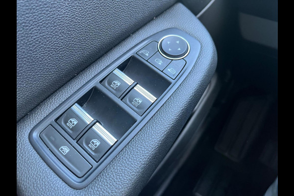 Renault Clio 1.0 TCe Intens - Automaat - Groot Navi - Climate - 360 Camera - Cruise