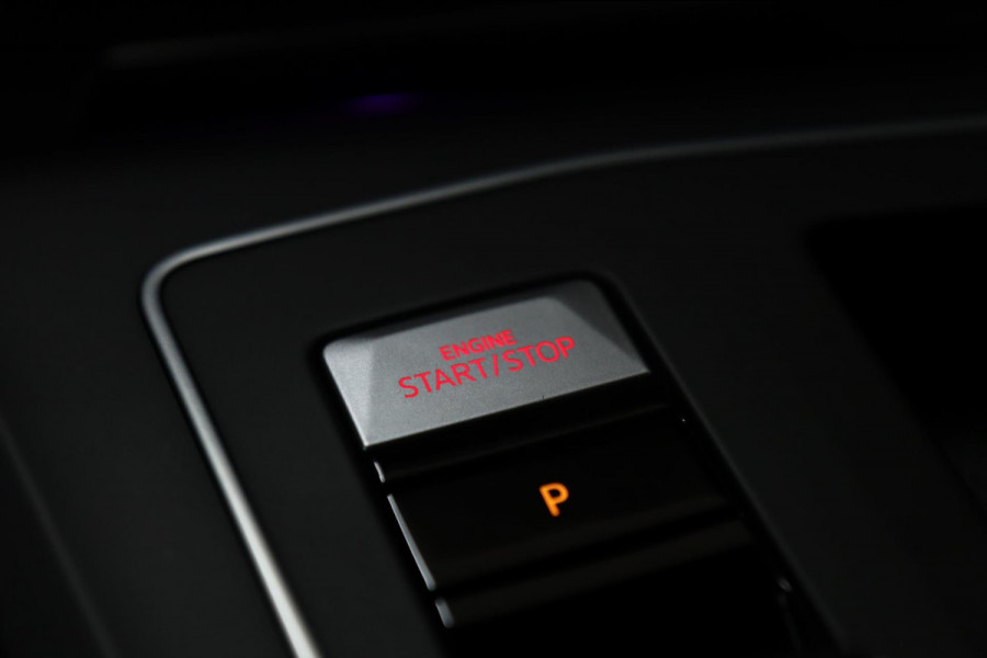 Volkswagen Golf 1.4 eHybrid GTE /PANO/IQLIGHT/CAM/CARPLAY/ACC/LANE ASSIST/VOL