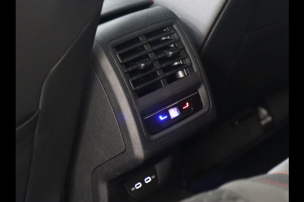 Volkswagen Golf 1.4 eHybrid GTE /PANO/IQLIGHT/CAM/CARPLAY/ACC/LANE ASSIST/VOL