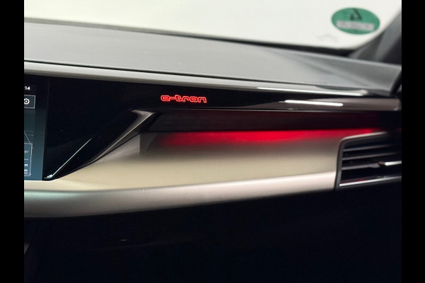 Audi e-tron GT GT Edition ZERO Competition 93 kWh | 21' inch | Pano | Matrix LED | 360° Camera Audi e-tron GT GT Edition ZERO Competition 93 kWh | 21' inch | Pano | Matrix LED | 360° Camera