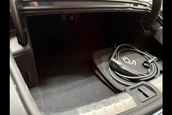 Audi e-tron GT GT Edition ZERO Competition 93 kWh | 21' inch | Pano | Matrix LED | 360° Camera Audi e-tron GT GT Edition ZERO Competition 93 kWh | 21' inch | Pano | Matrix LED | 360° Camera