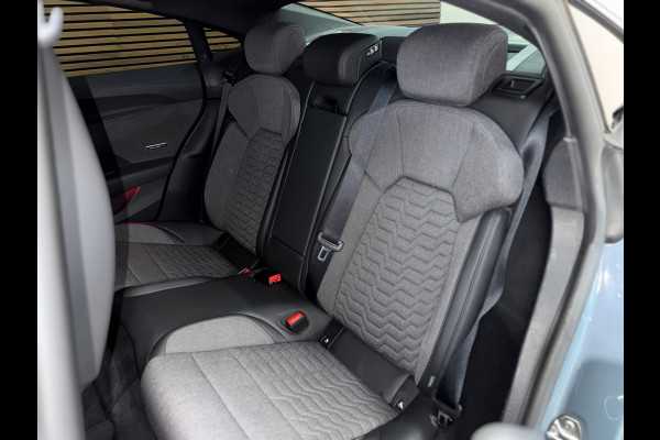 Audi e-tron GT GT Edition ZERO Competition 93 kWh | 21' inch | Pano | Matrix LED | 360° Camera Audi e-tron GT GT Edition ZERO Competition 93 kWh | 21' inch | Pano | Matrix LED | 360° Camera