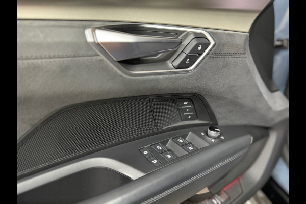 Audi e-tron GT GT Edition ZERO Competition 93 kWh | 21' inch | Pano | Matrix LED | 360° Camera Audi e-tron GT GT Edition ZERO Competition 93 kWh | 21' inch | Pano | Matrix LED | 360° Camera