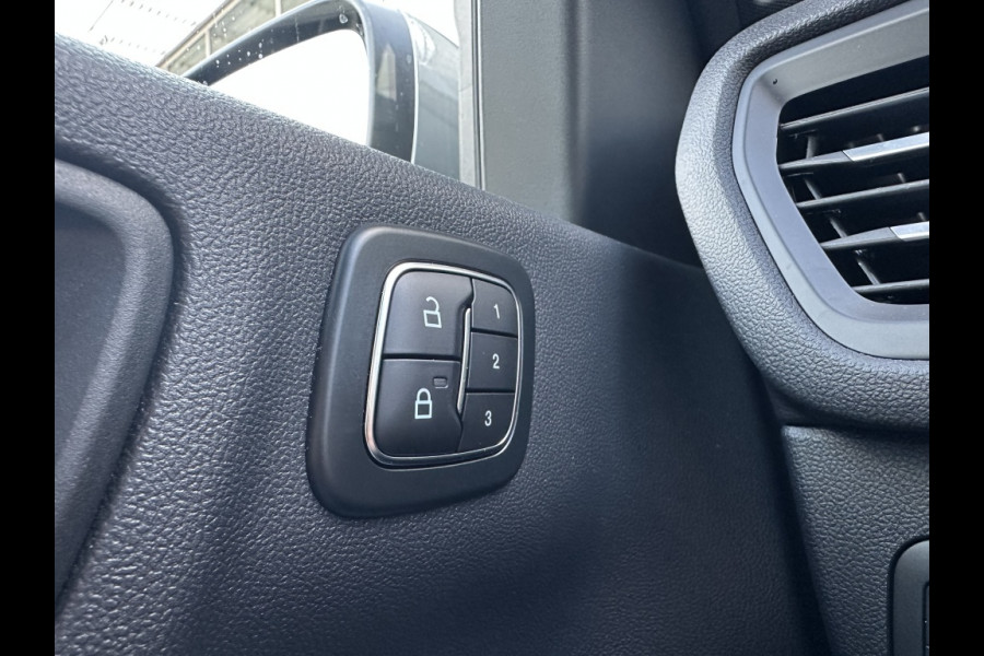 Ford Kuga 2.5 PHEV ST-Line X TECHPACK! WINTERPACK!