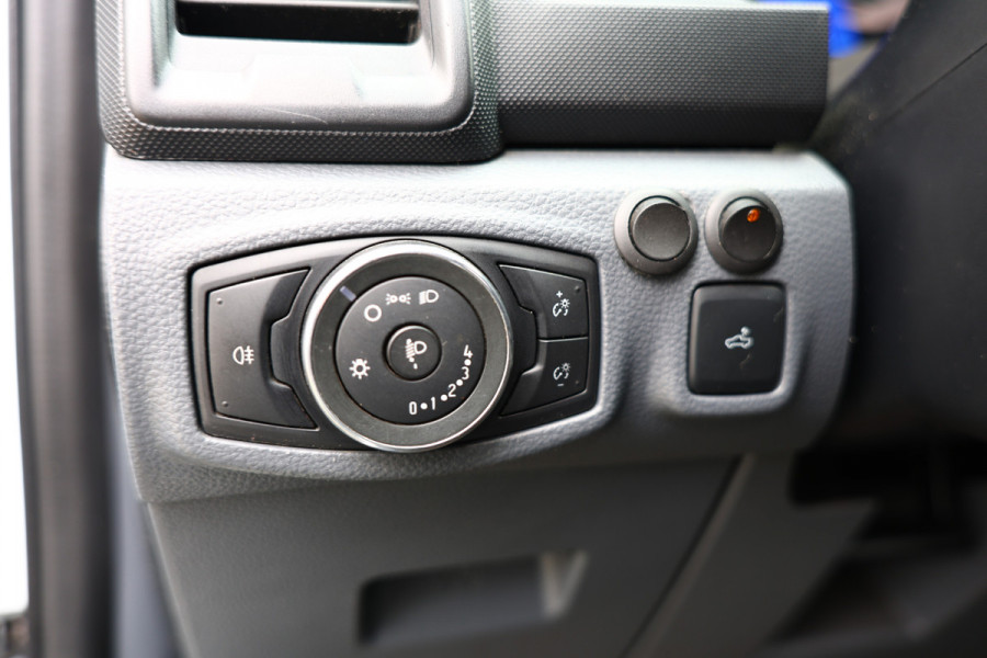 Ford Ranger 2.2 TDCi XLT Supercab 3.55 3500KG Trekgew. 1e Eig. AIRCO CRUISE '17