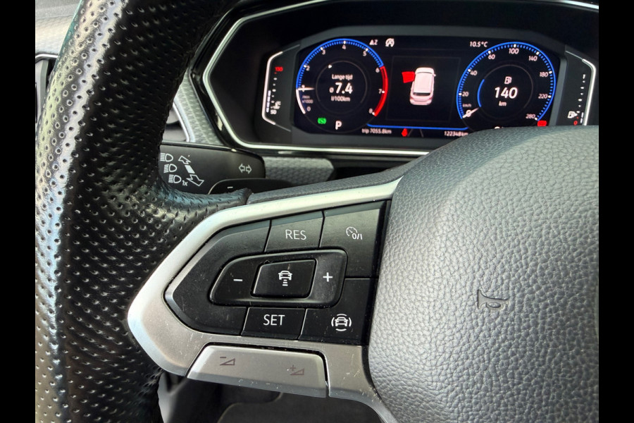 Volkswagen T-Cross 1.0 TSI 116pk Style R Line - Automaat - Navi - Winterpakket - Parkeerhulp