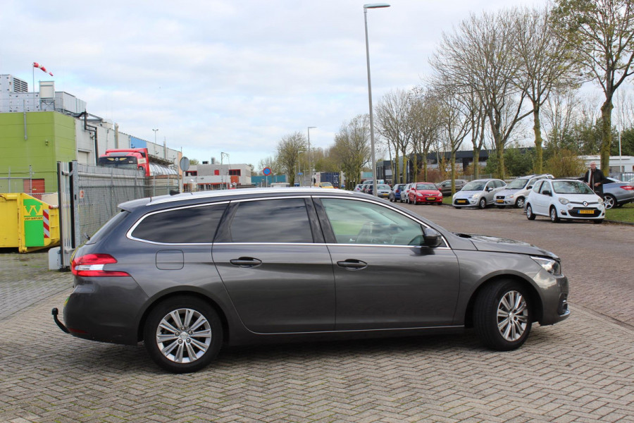 Peugeot 308 SW 1.2 PureTech Blue Lease Premium AUTOMAAT LEDER NAP /MEDIA/PANO CAMERA - PARKEERSENSOREN