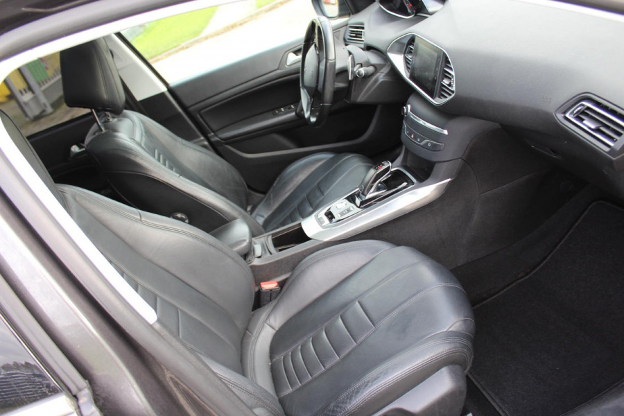 Peugeot 308 SW 1.2 PureTech Blue Lease Premium AUTOMAAT LEDER NAP /MEDIA/PANO CAMERA - PARKEERSENSOREN