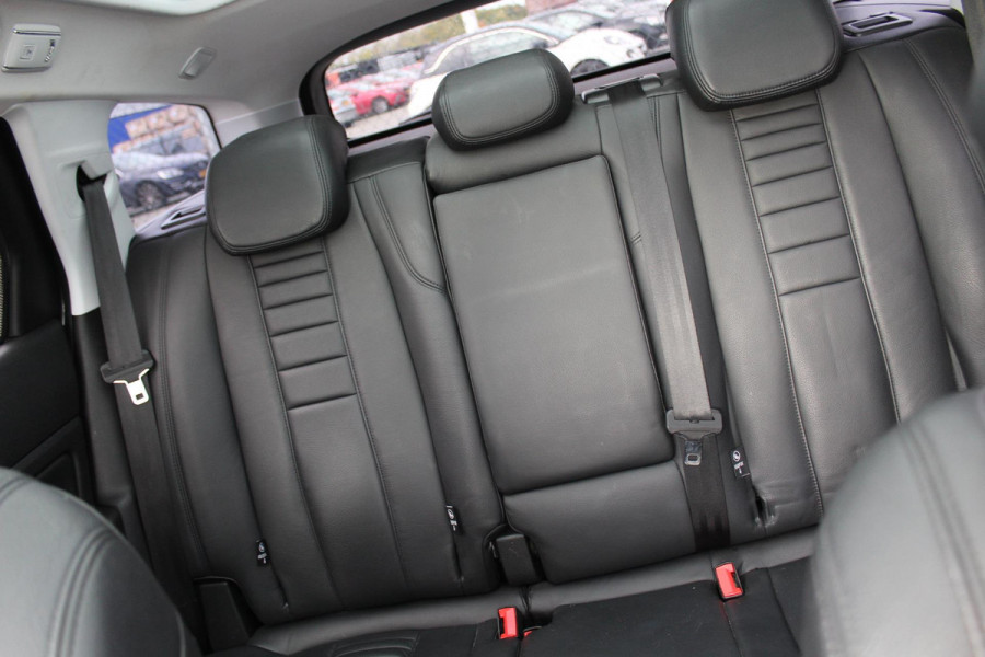 Peugeot 308 SW 1.2 PureTech Blue Lease Premium AUTOMAAT LEDER NAP /MEDIA/PANO CAMERA - PARKEERSENSOREN