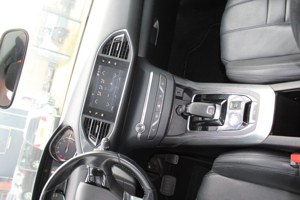 Peugeot 308 SW 1.2 PureTech Blue Lease Premium AUTOMAAT LEDER NAP /MEDIA/PANO CAMERA - PARKEERSENSOREN