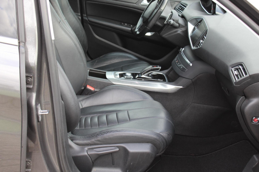 Peugeot 308 SW 1.2 PureTech Blue Lease Premium AUTOMAAT LEDER NAP /MEDIA/PANO CAMERA - PARKEERSENSOREN