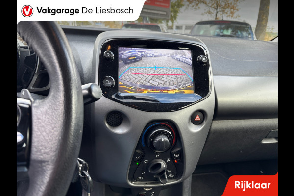 Toyota Aygo 1.0 VVT-i x-play/camera /airco/apple carplay/mf stuur/boeken