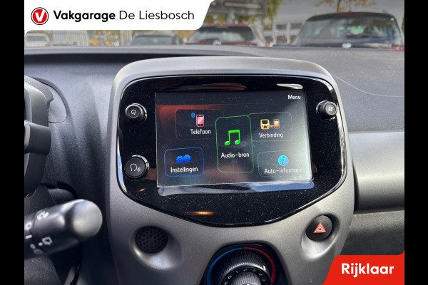 Toyota Aygo 1.0 VVT-i x-play/camera /airco/apple carplay/mf stuur/boeken