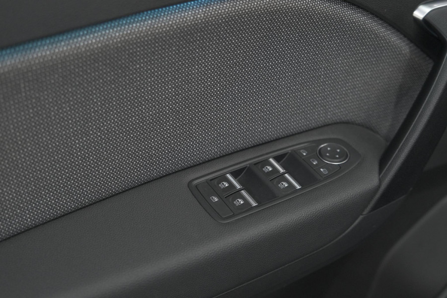 Renault Captur Mild Hybrid 160 EDC Techno | Pack Winter | Camera | Adaptieve Cruise Control | Apple Carplay