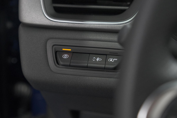 Renault Captur Mild Hybrid 160 EDC Techno | Pack Winter | Camera | Adaptieve Cruise Control | Apple Carplay