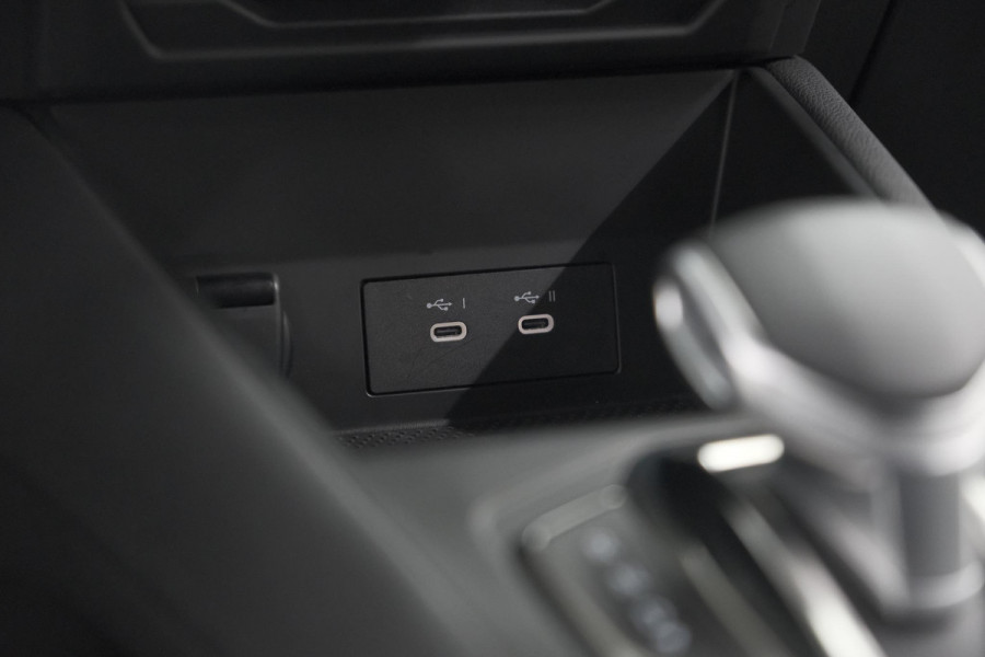 Renault Captur Mild Hybrid 160 EDC Techno | Pack Winter | Camera | Adaptieve Cruise Control | Apple Carplay