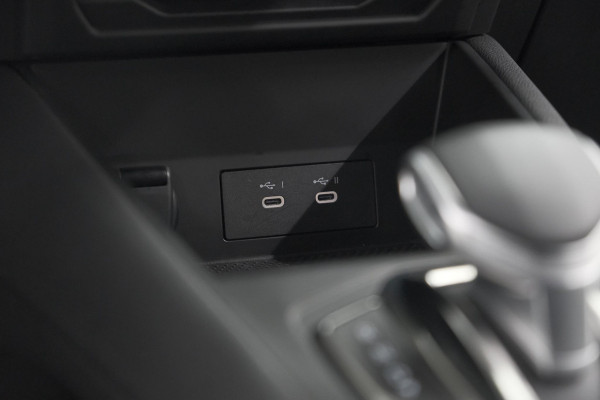 Renault Captur Mild Hybrid 160 EDC Techno | Pack Winter | Camera | Adaptieve Cruise Control | Apple Carplay