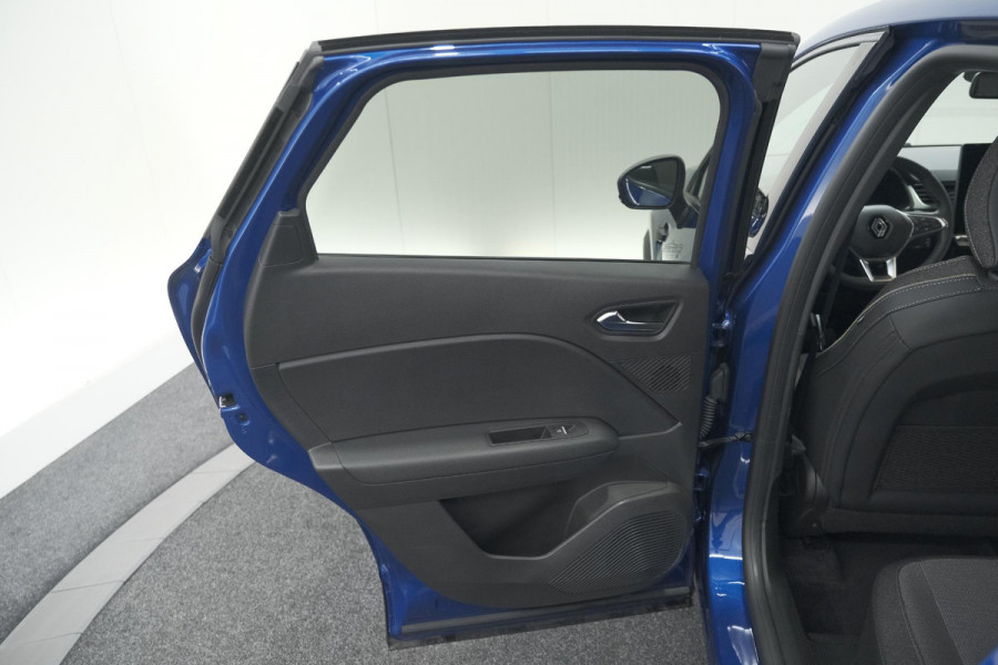 Renault Captur Mild Hybrid 160 EDC Techno | Pack Winter | Camera | Adaptieve Cruise Control | Apple Carplay