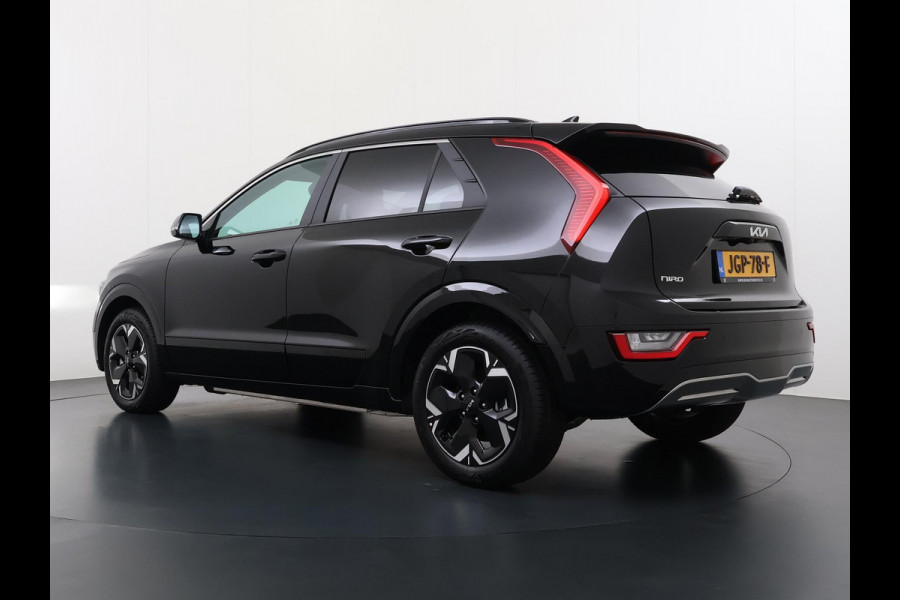Kia Niro EV AIR VAN: €43.900,- VOOR: €35.440,- UW EINDEJAARSVOORDEEL: €8.460,- | 64kWh NIEUWE AUTO! | VOLLEDIGE KIA GARANTIE VAN TOEPASSING