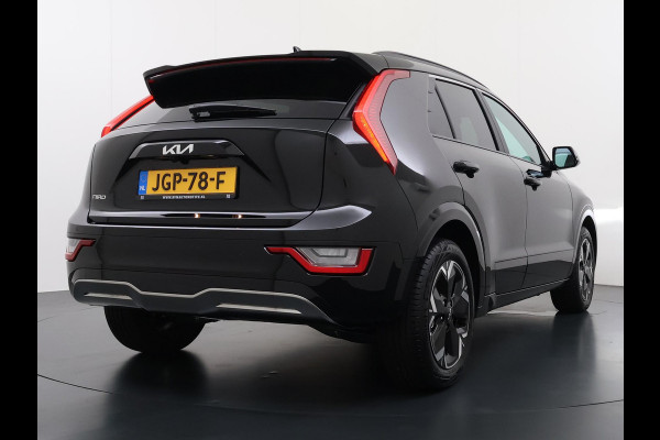 Kia Niro EV AIR VAN: €43.900,- VOOR: €35.440,- UW EINDEJAARSVOORDEEL: €8.460,- | 64kWh NIEUWE AUTO! | VOLLEDIGE KIA GARANTIE VAN TOEPASSING