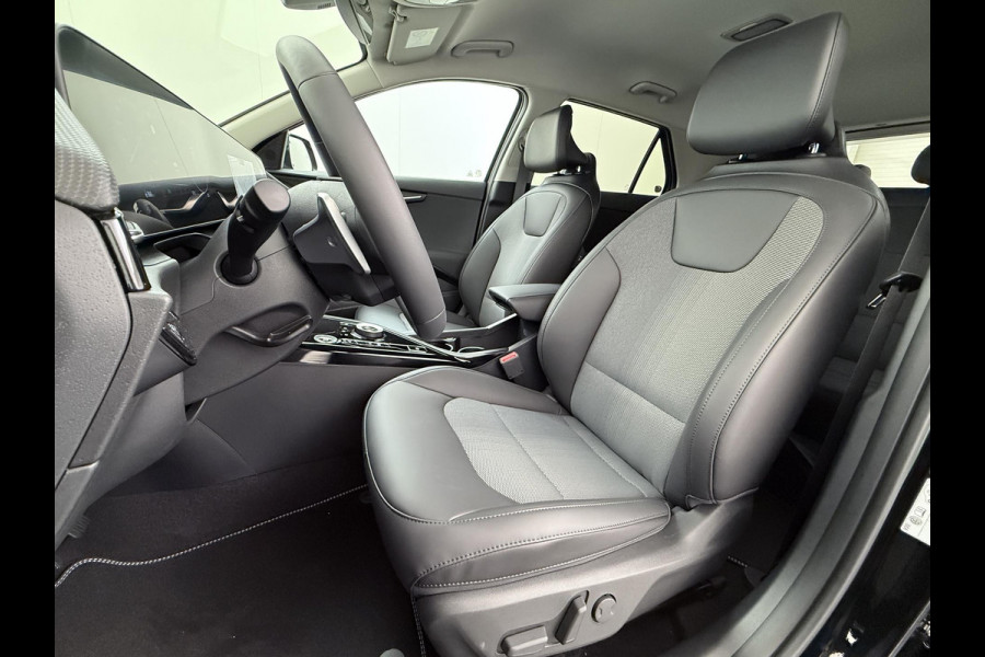 Kia Niro EV AIR VAN: €43.900,- VOOR: €35.440,- UW EINDEJAARSVOORDEEL: €8.460,- | 64kWh NIEUWE AUTO! | VOLLEDIGE KIA GARANTIE VAN TOEPASSING