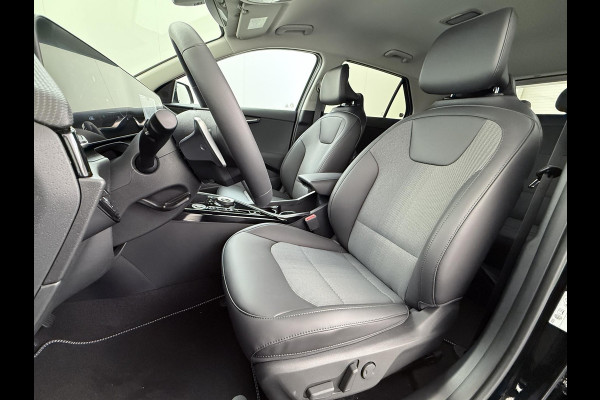 Kia Niro EV AIR VAN: €43.900,- VOOR: €35.440,- UW EINDEJAARSVOORDEEL: €8.460,- | 64kWh NIEUWE AUTO! | VOLLEDIGE KIA GARANTIE VAN TOEPASSING