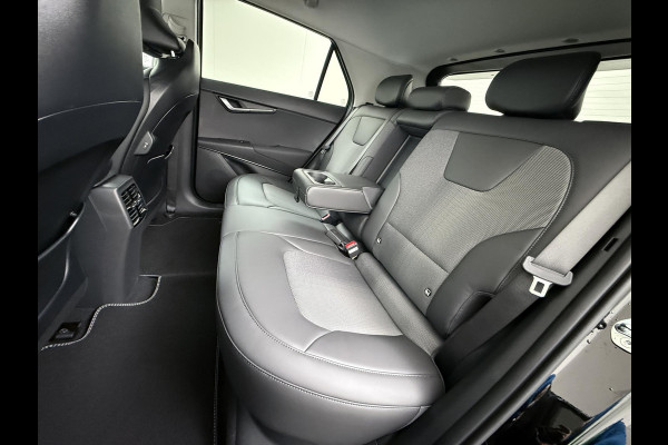 Kia Niro EV AIR VAN: €43.900,- VOOR: €35.440,- UW EINDEJAARSVOORDEEL: €8.460,- | 64kWh NIEUWE AUTO! | VOLLEDIGE KIA GARANTIE VAN TOEPASSING