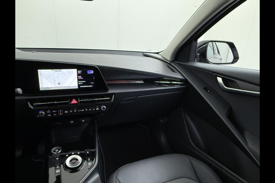 Kia Niro EV AIR VAN: €43.900,- VOOR: €35.440,- UW EINDEJAARSVOORDEEL: €8.460,- | 64kWh NIEUWE AUTO! | VOLLEDIGE KIA GARANTIE VAN TOEPASSING