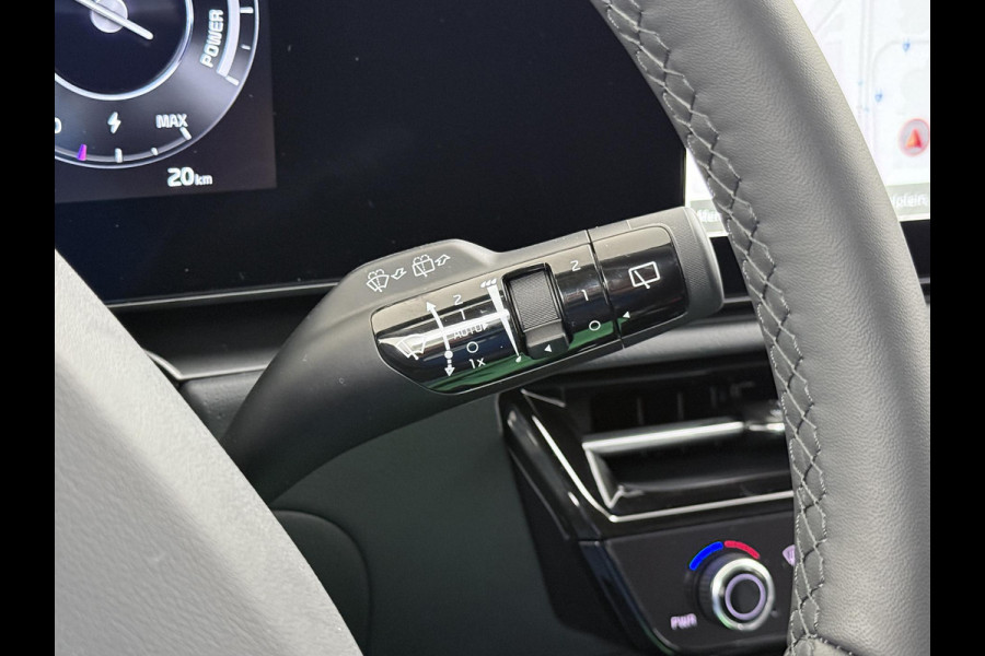 Kia Niro EV AIR VAN: €43.900,- VOOR: €35.440,- UW EINDEJAARSVOORDEEL: €8.460,- | 64kWh NIEUWE AUTO! | VOLLEDIGE KIA GARANTIE VAN TOEPASSING