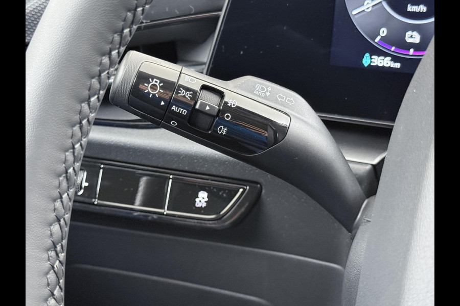 Kia Niro EV AIR VAN: €43.900,- VOOR: €35.440,- UW EINDEJAARSVOORDEEL: €8.460,- | 64kWh NIEUWE AUTO! | VOLLEDIGE KIA GARANTIE VAN TOEPASSING