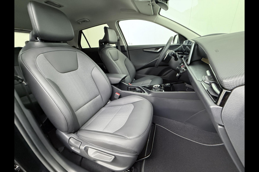 Kia Niro EV AIR VAN: €43.900,- VOOR: €35.440,- UW EINDEJAARSVOORDEEL: €8.460,- | 64kWh NIEUWE AUTO! | VOLLEDIGE KIA GARANTIE VAN TOEPASSING