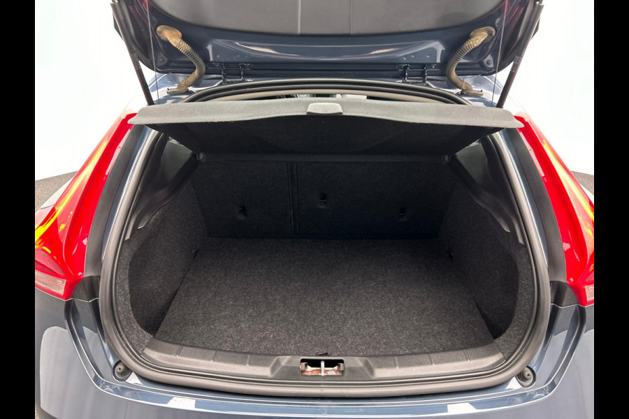 Volvo V40 2.0 T2 Kinetic Climate/control Cruise/control