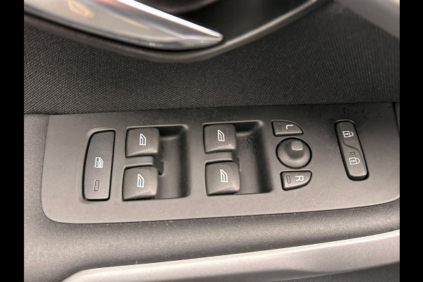 Volvo V40 2.0 T2 Kinetic Climate/control Cruise/control