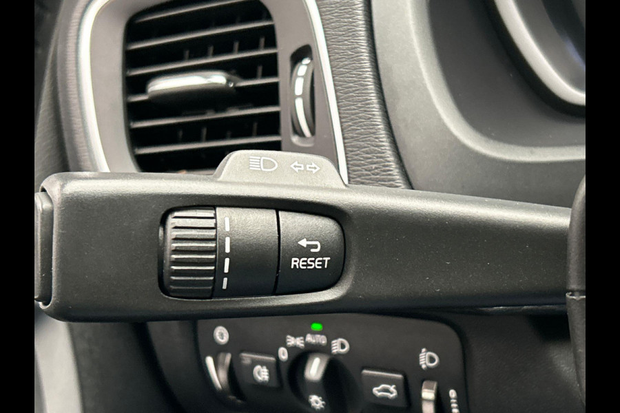 Volvo V40 2.0 T2 Kinetic Climate/control Cruise/control