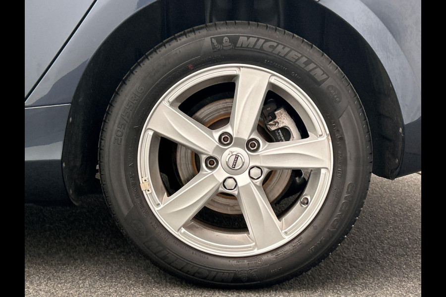 Volvo V40 2.0 T2 Kinetic Climate/control Cruise/control