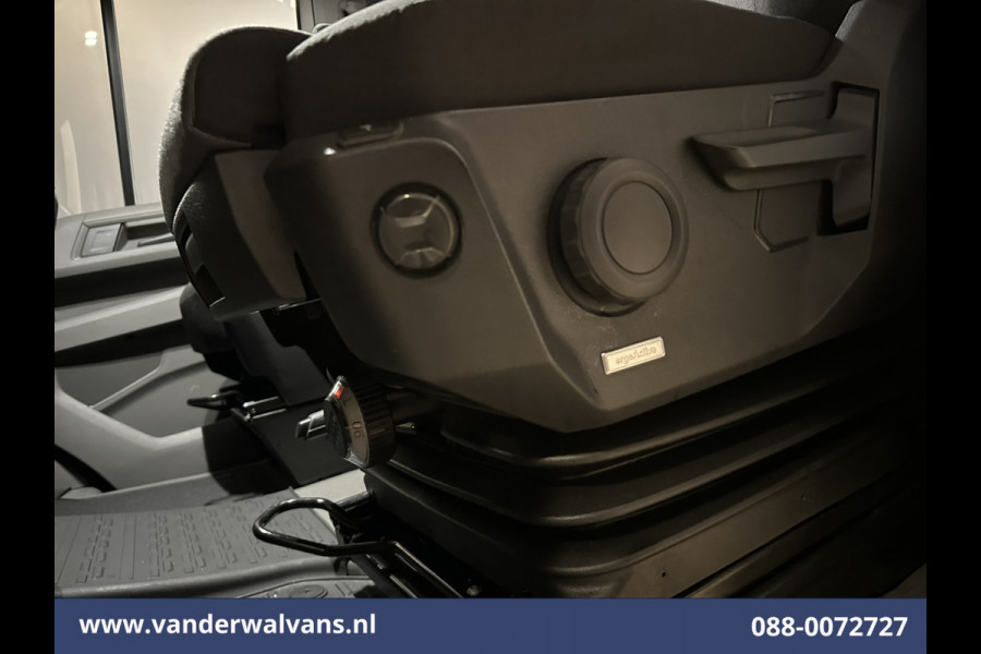 Volkswagen Crafter 2.0 TDI 141pk L3H3 L2H2 Euro6 Airco | Camera | Apple Carplay | Android Auto | Cruisecontrol | Massagestoel Chauffeursstoel