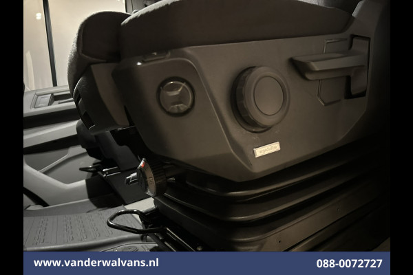 Volkswagen Crafter 2.0 TDI 141pk L3H3 L2H2 Euro6 Airco | Camera | Apple Carplay | Android Auto | Cruisecontrol | Massagestoel Chauffeursstoel