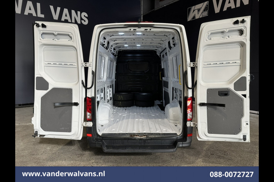 Volkswagen Crafter 2.0 TDI 141pk L3H3 L2H2 Euro6 Airco | Camera | Apple Carplay | Android Auto | Cruisecontrol | Massagestoel Chauffeursstoel
