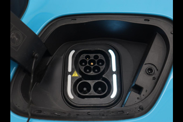 MG 4 Luxury 64 kWh | Stoel & stuurverwarming | Warmtepomp | Adaptive cruise | 360 Camera | Carplay | Keyless | Navigatie | File Assistent | Half leder