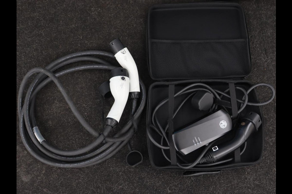 MG 4 Luxury 64 kWh | Stoel & stuurverwarming | Warmtepomp | Adaptive cruise | 360 Camera | Carplay | Keyless | Navigatie | File Assistent | Half leder