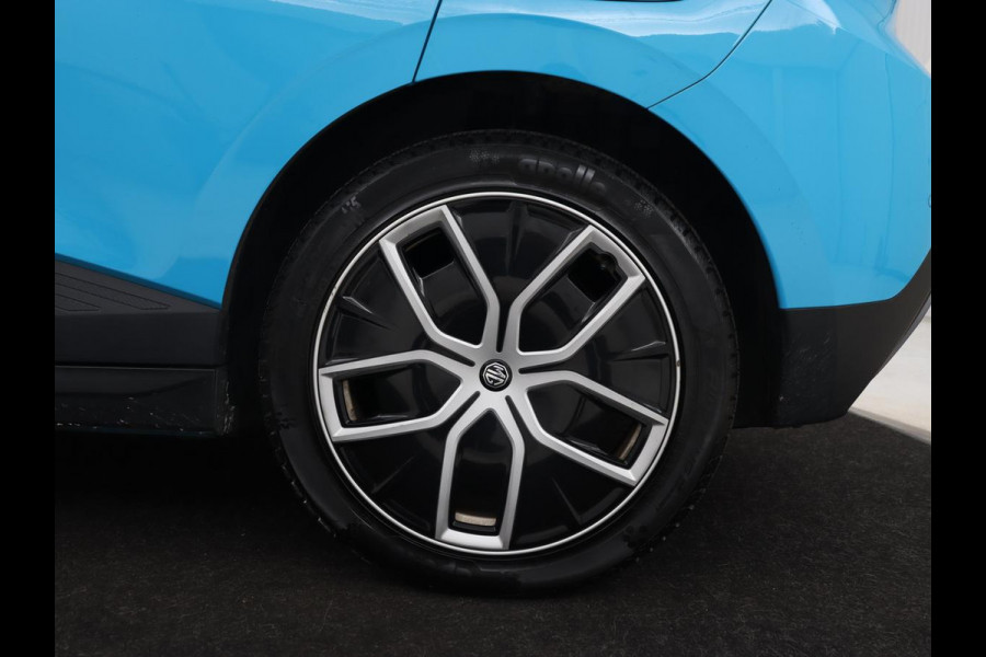 MG 4 Luxury 64 kWh | Stoel & stuurverwarming | Warmtepomp | Adaptive cruise | 360 Camera | Carplay | Keyless | Navigatie | File Assistent | Half leder