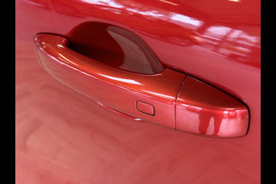 Renault Captur 1.3 TCe 130 Intens | Navi | ACC | Blindspot | Camera |17" | PDC V+A | 100% Onderhouden!