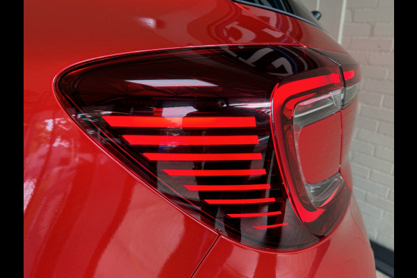 Renault Captur 1.3 TCe 130 Intens | Navi | ACC | Blindspot | Camera |17" | PDC V+A | 100% Onderhouden!