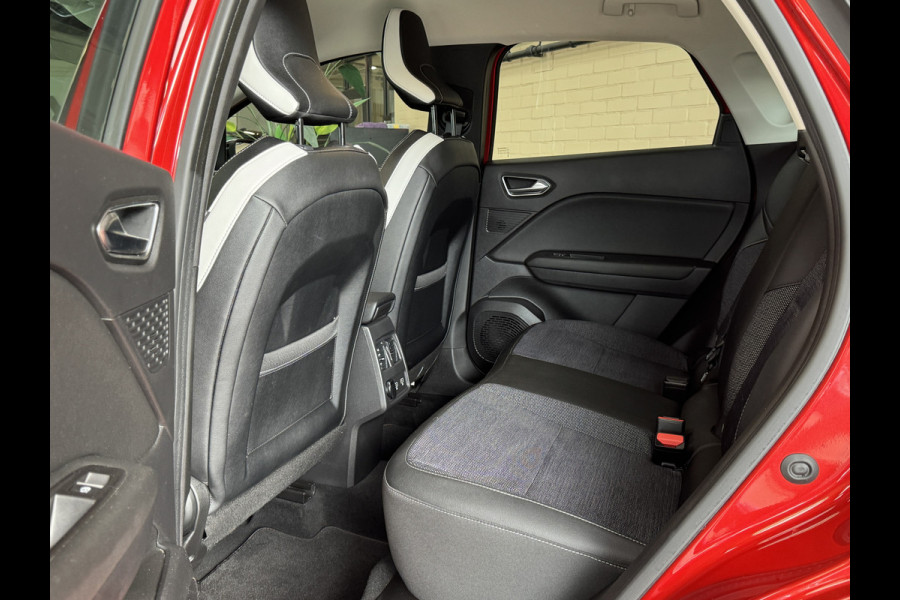 Renault Captur 1.3 TCe 130 Intens | Navi | ACC | Blindspot | Camera |17" | PDC V+A | 100% Onderhouden!