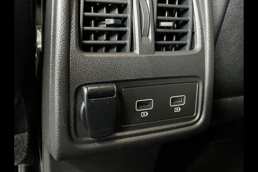 Renault Captur 1.3 TCe 130 Intens | Navi | ACC | Blindspot | Camera |17" | PDC V+A | 100% Onderhouden!