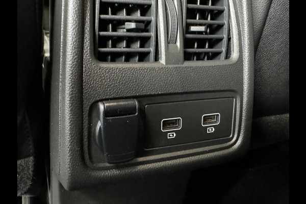 Renault Captur 1.3 TCe 130 Intens | Navi | ACC | Blindspot | Camera |17" | PDC V+A | 100% Onderhouden!