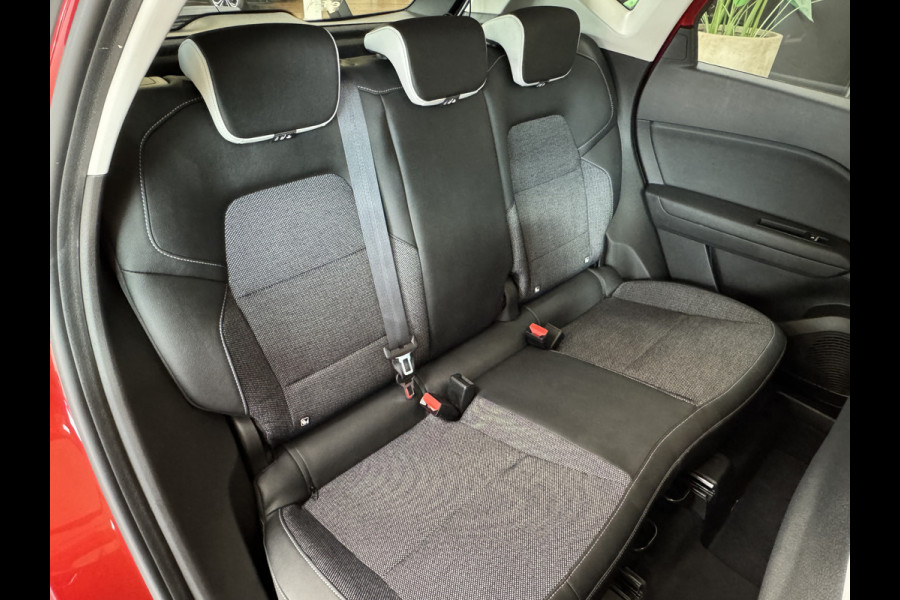 Renault Captur 1.3 TCe 130 Intens | Navi | ACC | Blindspot | Camera |17" | PDC V+A | 100% Onderhouden!